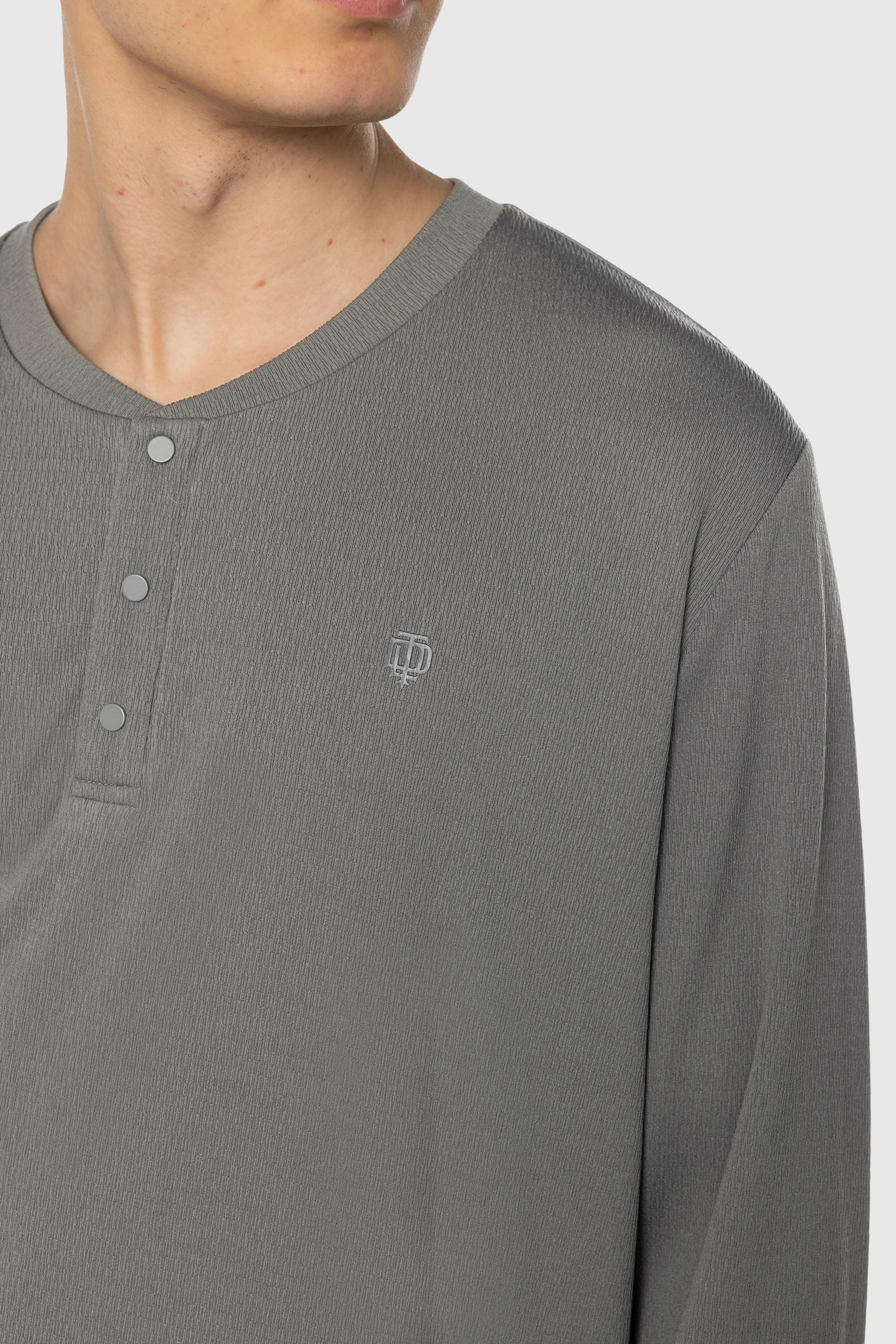 Snap Henley